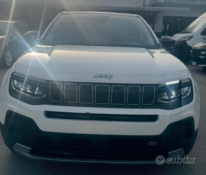 Usata Jeep Avenger Altitude 100 CV (73 kW) 2024 Bianco SUV