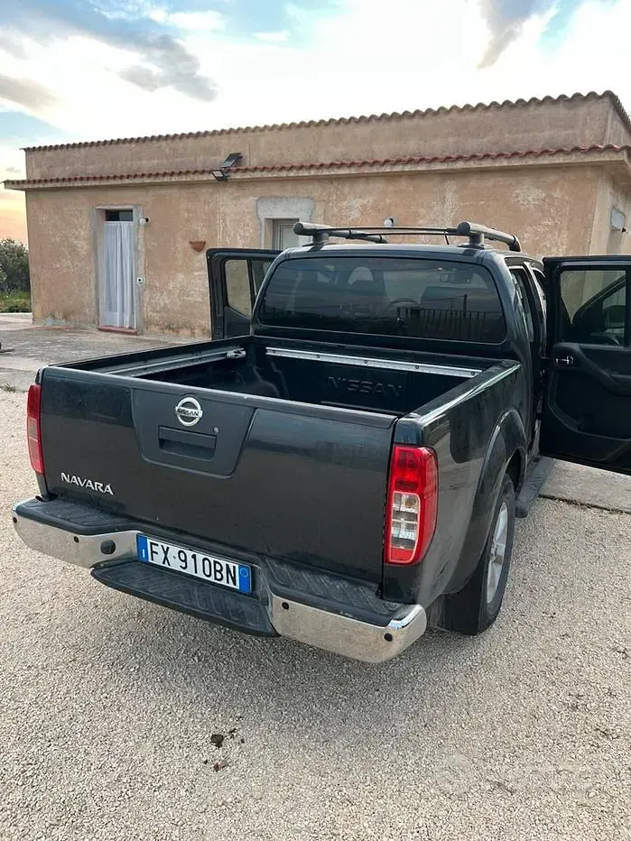 Second-hand Nissan Navara 171 CP (125 kW) 2007 Pickup