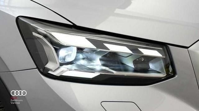 Begagnad Audi Q2 Business Plus 150 HK (110 kW) 2021 Silver SUV