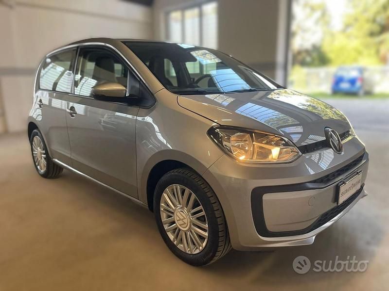 Usata VW up! Move 68 CV (50 kW) 2021 Grigio Utilitaria