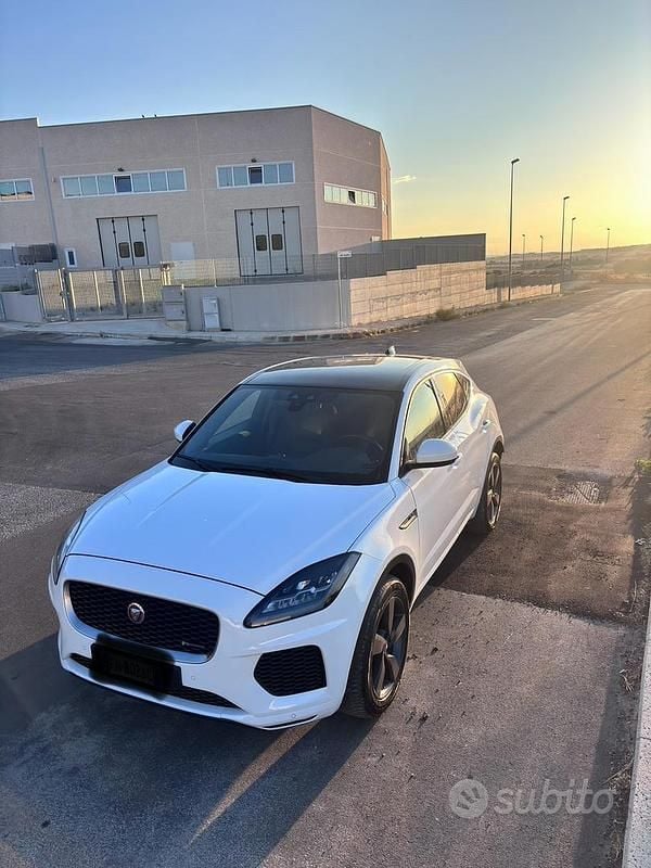 Bianco Usata 2018 Jaguar E-Pace SUV | 20.500 € (Molto cara) - Immagine 1/4