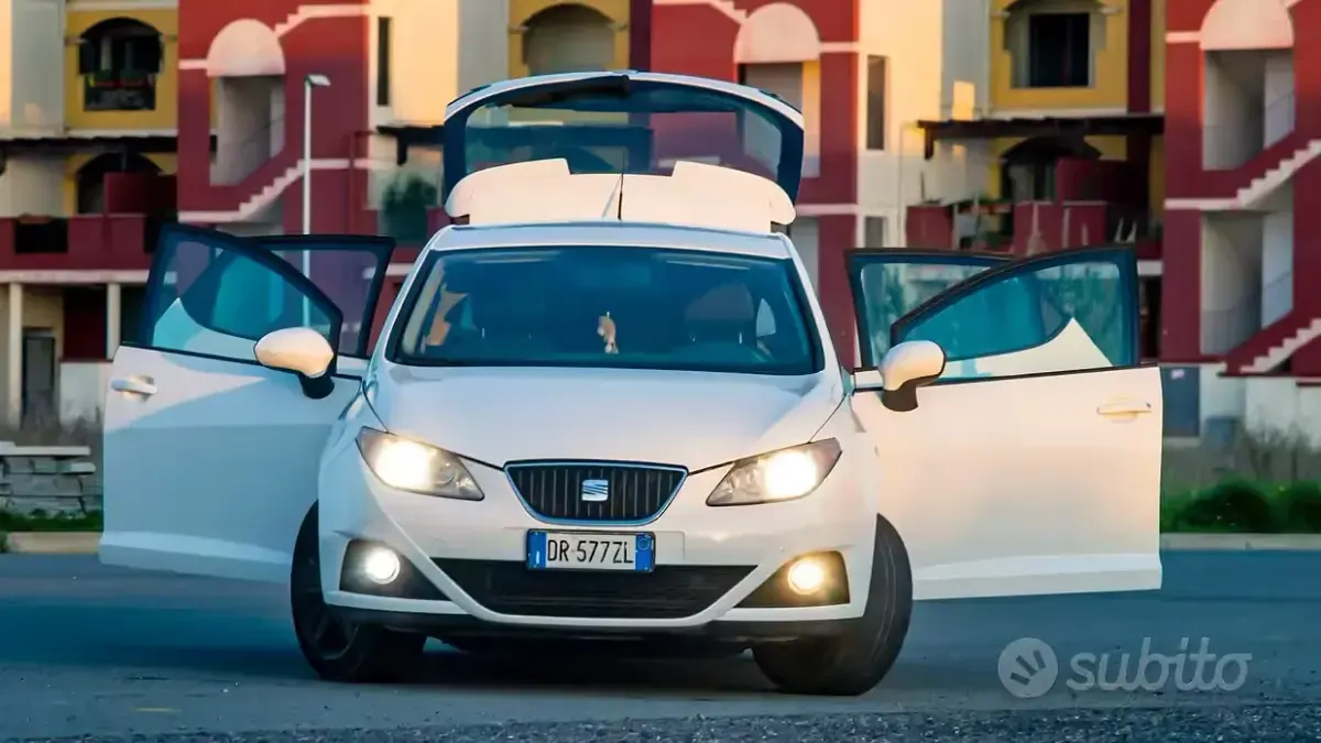 Usata Seat Ibiza 80 CV (58 kW) 2008 Bianco Berlina