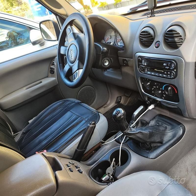 Usata Jeep Cherokee 116 CV (85 kW) 2002 SUV