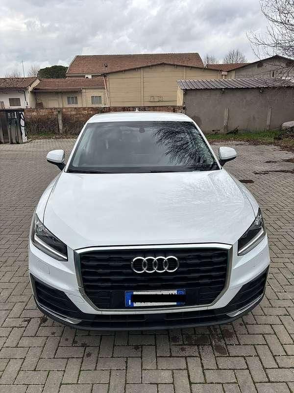 Usata Audi Q2 Business 116 CV (85 kW) 2018 Bianco SUV