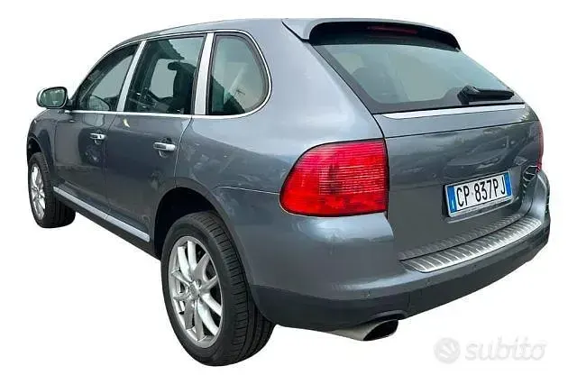 Usata Porsche Cayenne 250 CV (183 kW) 2004 Grigio SUV