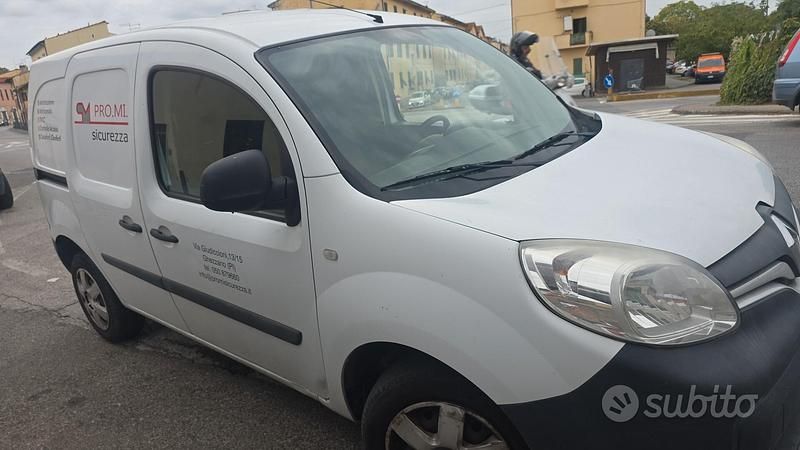 Usata Renault Kangoo 75 CV (55 kW) 2015 Bianco Monovolume