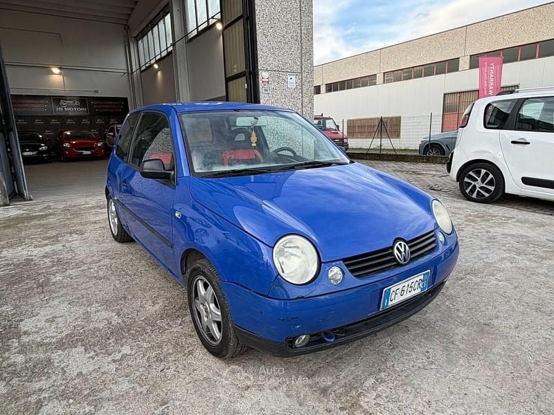 Usata VW Lupo Trendline 60 CV (44 kW) 2003 Blu Utilitaria