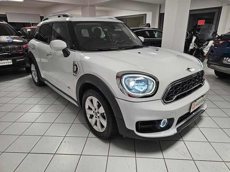 Usata Mini Cooper S Countryman Business 135 CV (99 kW) 2020 Bianco SUV