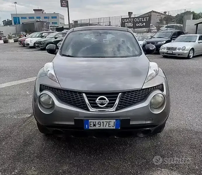 Usata Nissan Juke Acenta 117 CV (86 kW) 2014 Grigio SUV