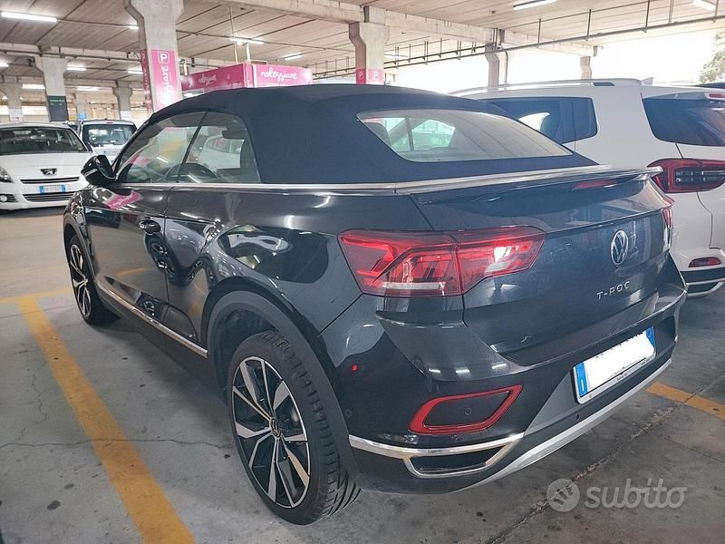 Begagnad VW T-Roc Cabriolet Style 150 HK (110 kW) 2024 Svart Cab