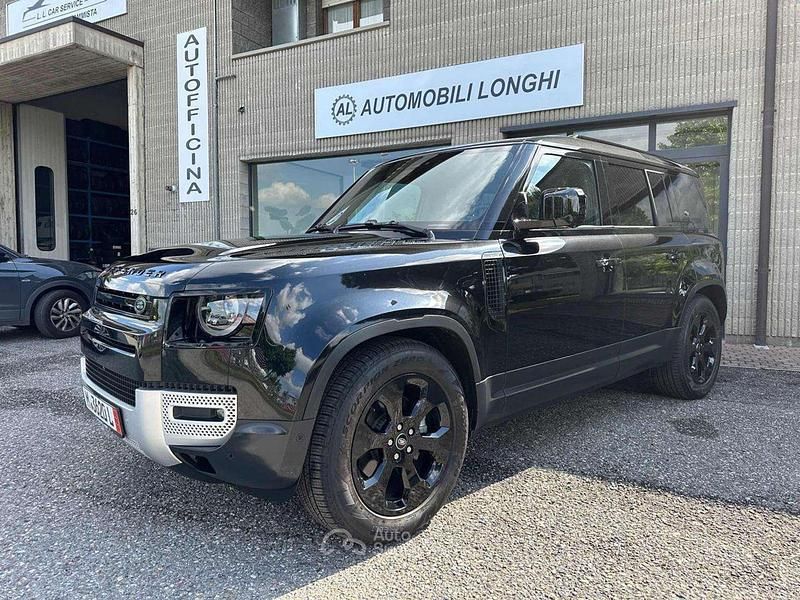 Usata Land Rover Defender SE 249 CV (183 kW) 2023 Grigio SUV