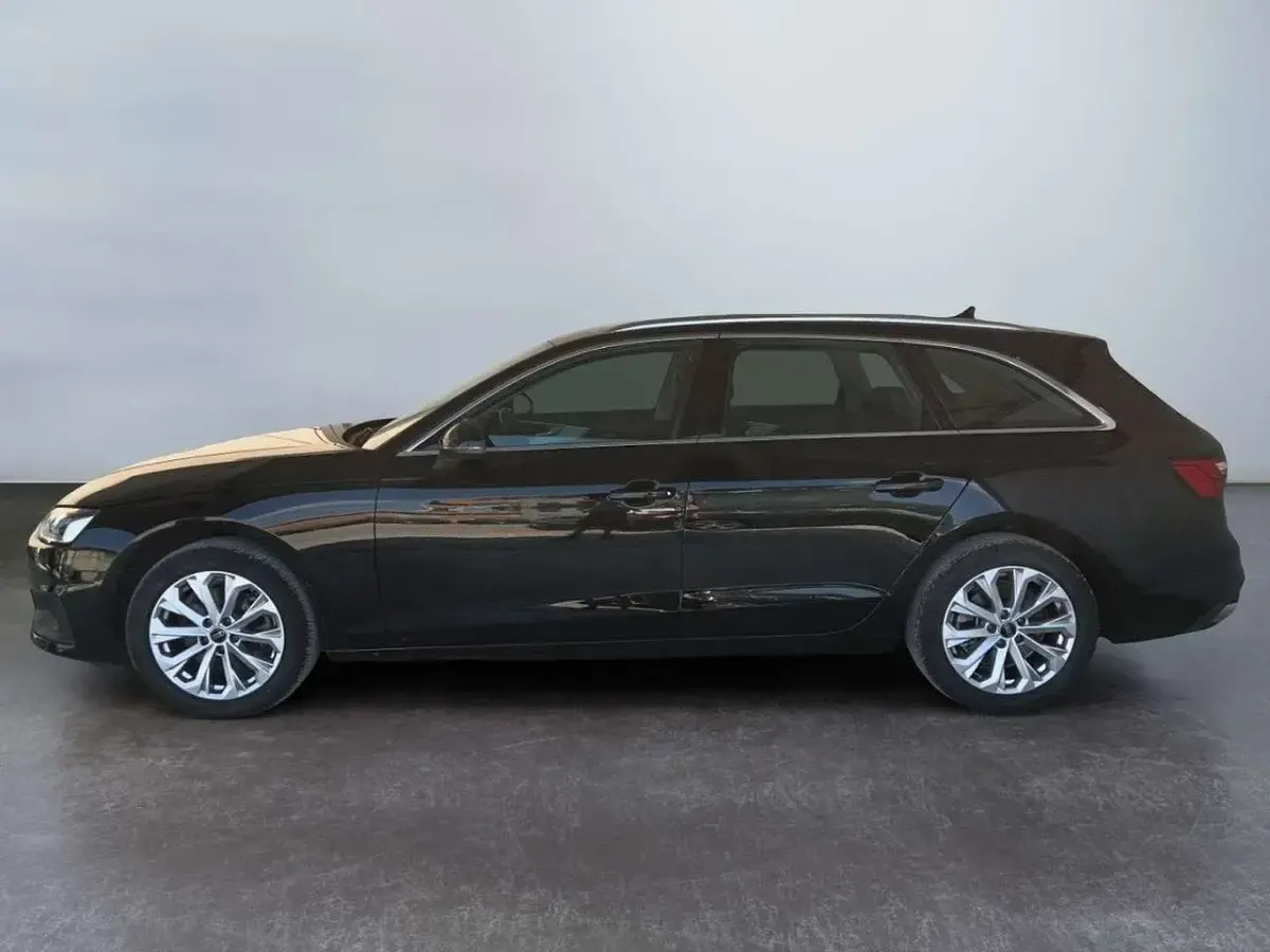 Usata Audi A4 Business 136 CV (100 kW) 2024 Nero Station wagon