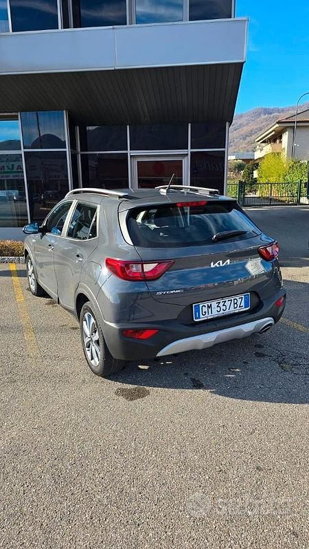 Usata Kia Stonic 84 CV (61 kW) 2023 Grigio SUV