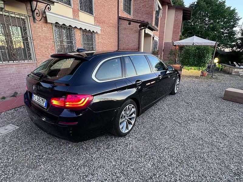 Usata BMW 520 190 CV (139 kW) 2016 Blu/azzurro Station wagon