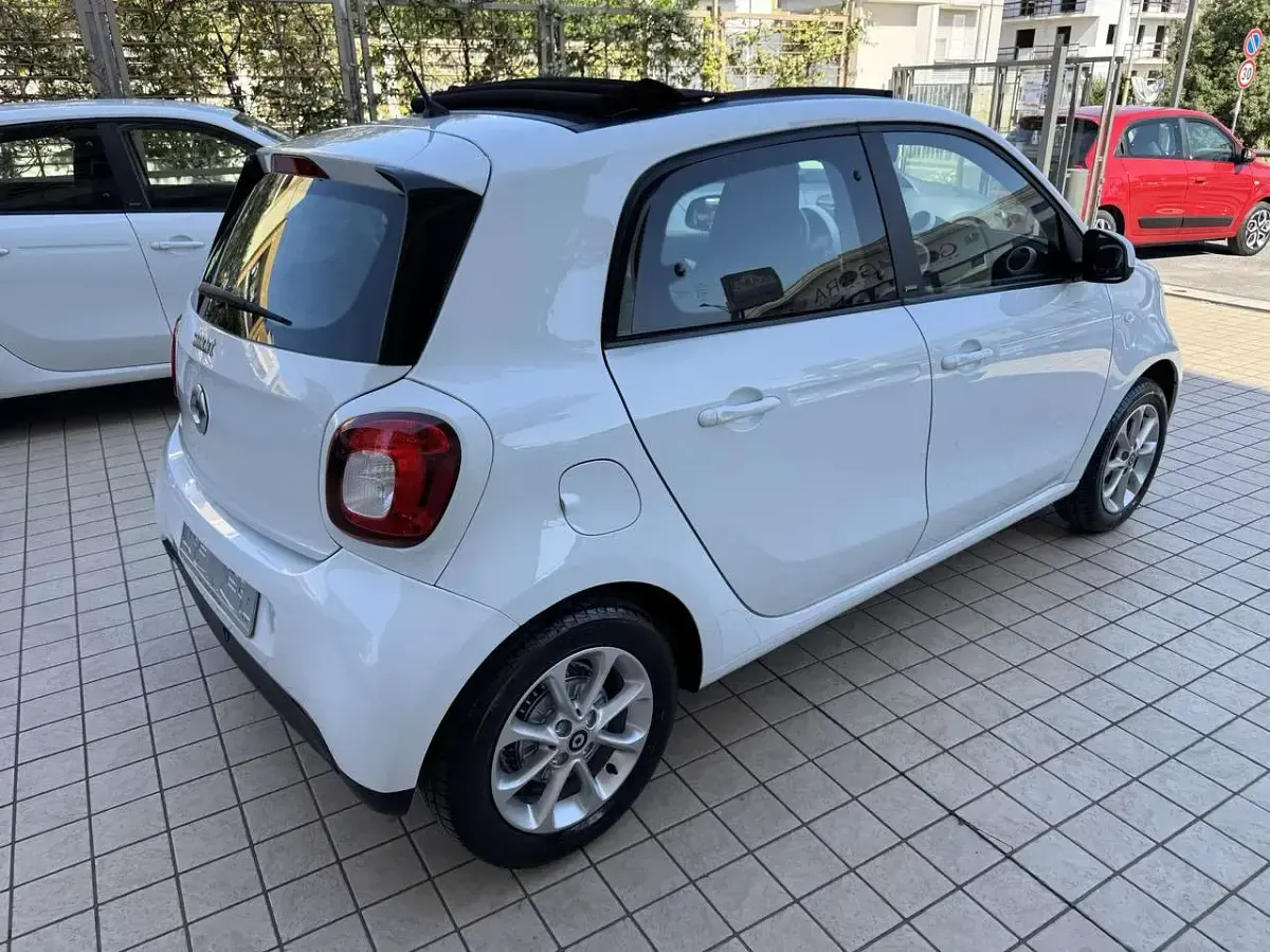 Usata Smart ForFour Passion 71 CV (52 kW) 2015 Other Utilitaria