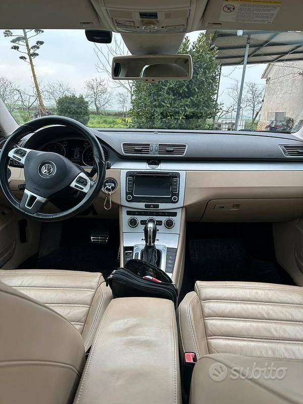 Usata VW Passat 177 CV (130 kW) 2013 Nero Station wagon