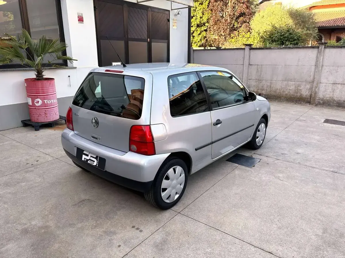 Usata VW Lupo 50 CV (36 kW) 2002 Argento Utilitaria