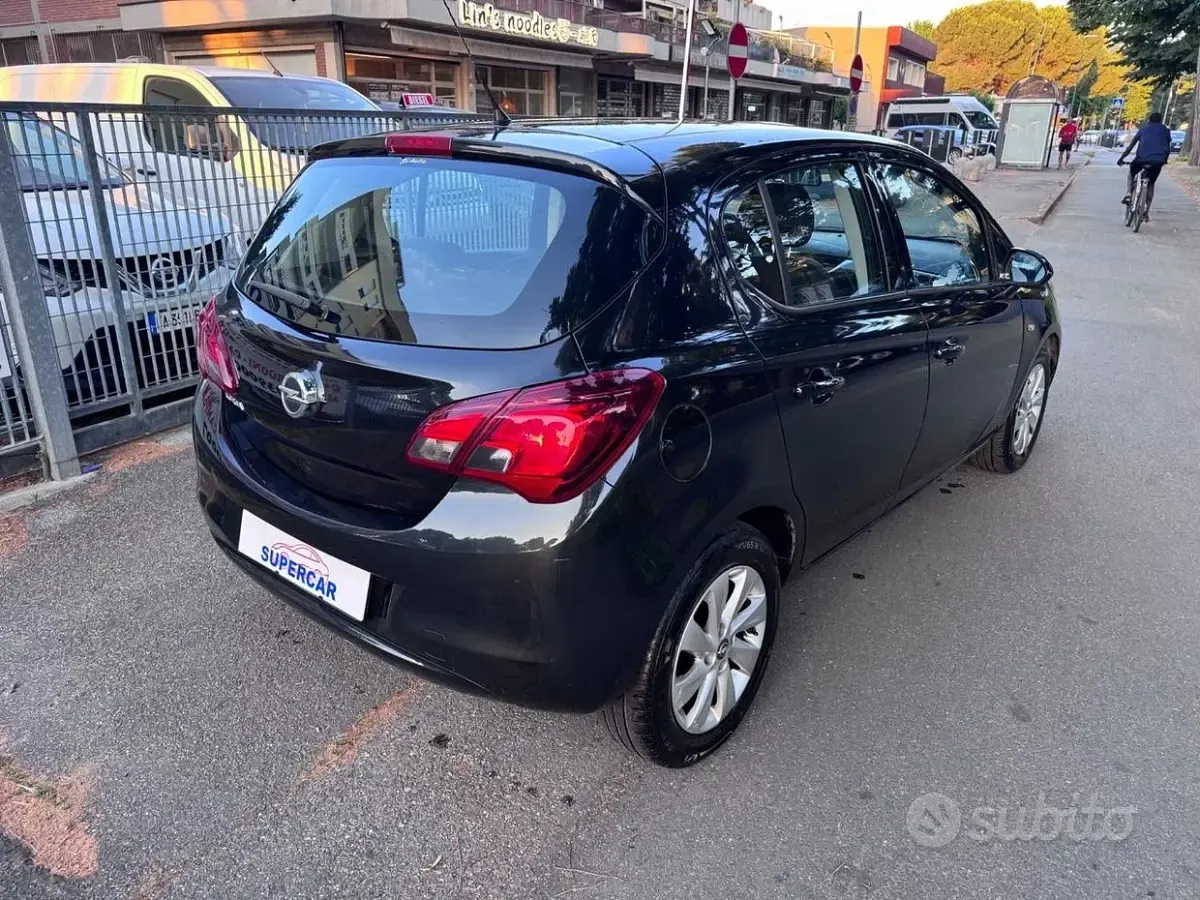 Usata Opel Corsa 90 CV (66 kW) 2016 Nero Utilitaria