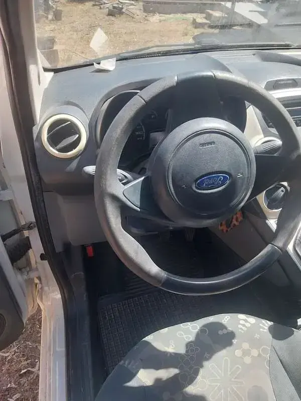 Usata Ford Ka Titanium 69 CV (50 kW) 2015 Berlina