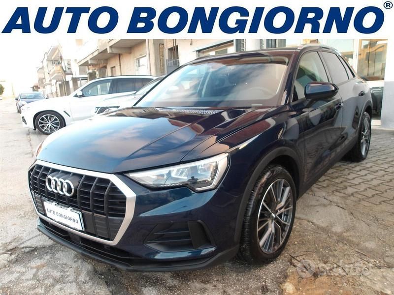 Blu Usata 2019 Audi Q3 Business SUV | 24.900 € (Molto cara) - Immagine 1/4