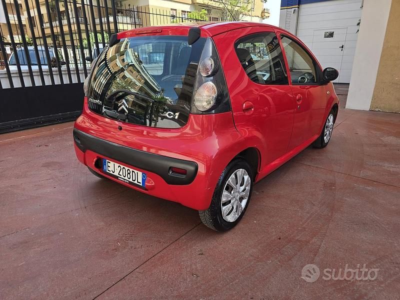 Usata Citroën C1 68 CV (50 kW) 2011 Rosso Utilitaria