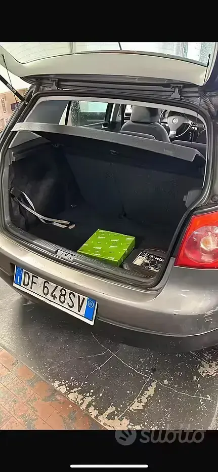Usata VW Golf V 102 CV (75 kW) 2007 Grigio Berlina