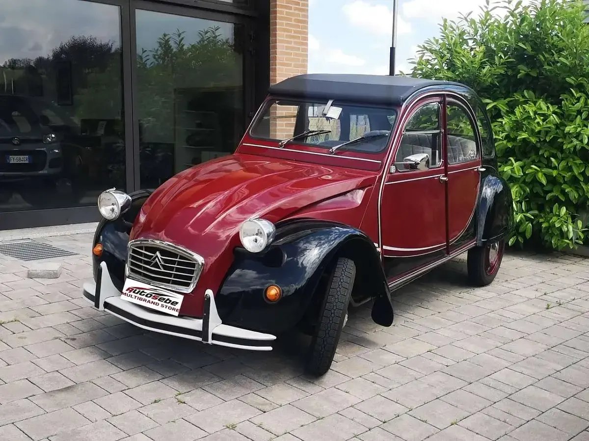 Usata Citroën 2CV Charleston 29 CV (21 kW) 1982 Nero/bordeaux Berlina