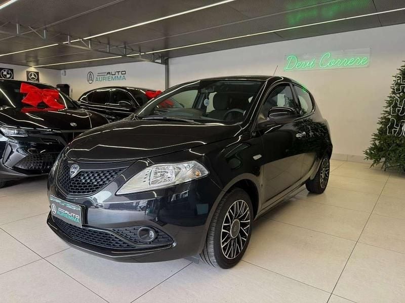 Nero Usata 2019 Lancia Ypsilon Gold Due volumi | 9700 € (Buon prezzo) - Immagine 1/4