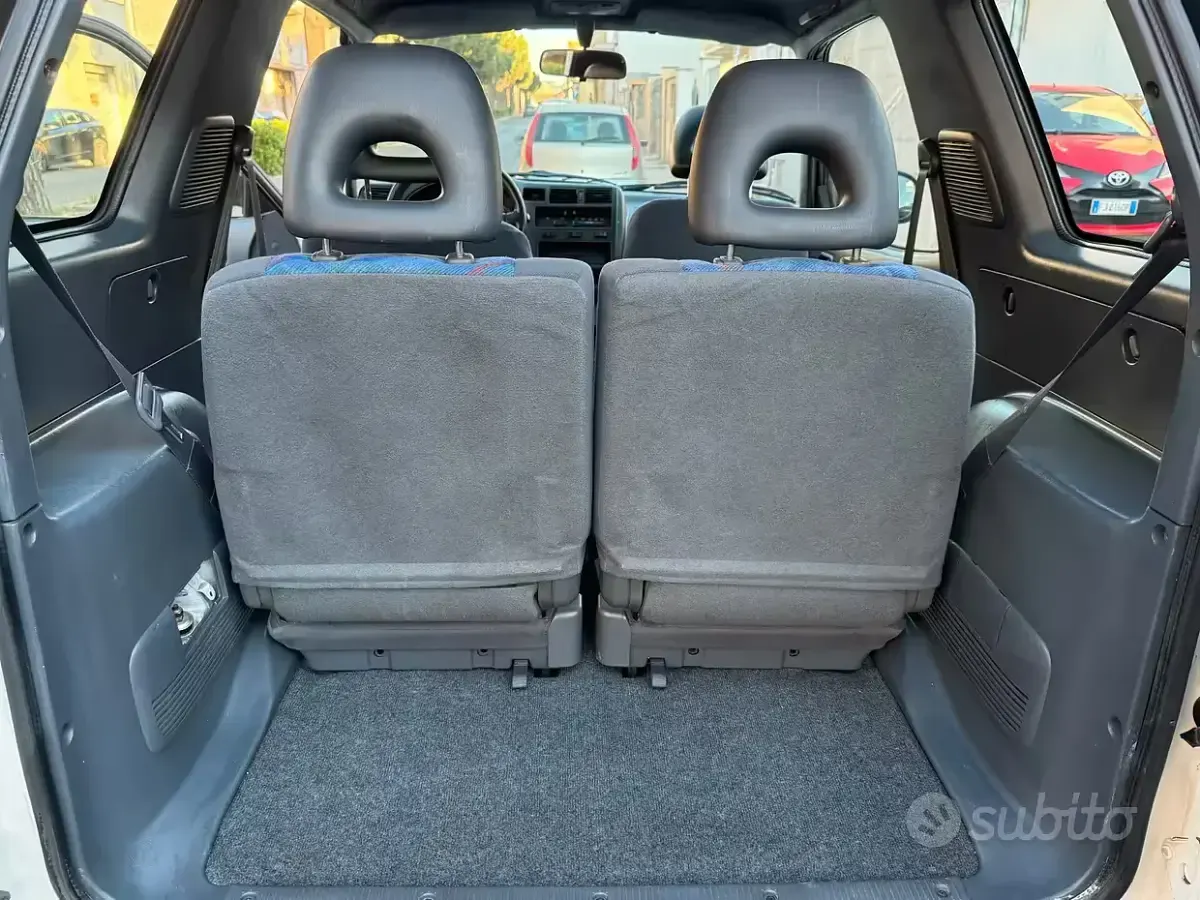 Usata Toyota RAV4 128 CV (94 kW) 1997 Bianco SUV