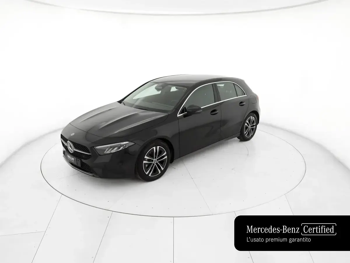 Usata Mercedes A180 Advanced 116 CV (85 kW) 2025 Nero Berlina