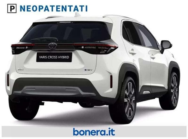 Nuova Toyota Yaris Cross Lounge 131 CV (96 kW) 2026 Platinum pearl white (non ord) SUV