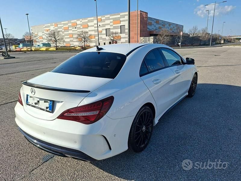 Usata Mercedes CLA220 Premium 170 CV (125 kW) 2019 Bianco Berlina
