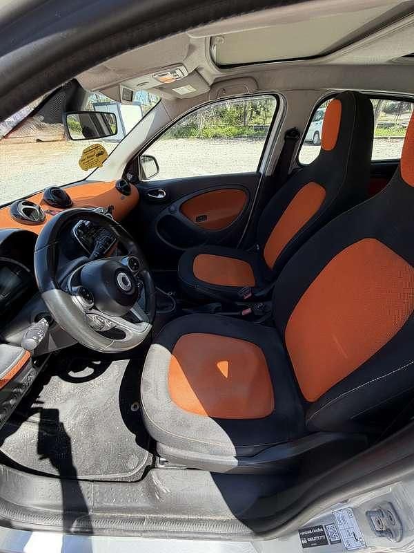 Usata Smart ForFour Passion 75 CV (55 kW) 2017 Utilitaria