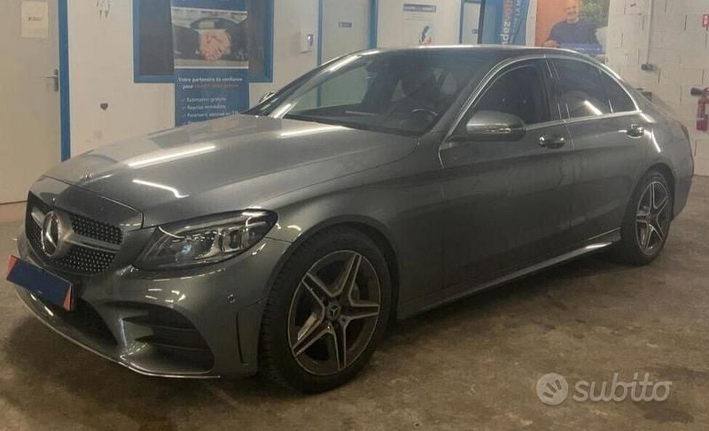 Usata Mercedes C200 AMG line 160 CV (117 kW) 2021 Grigio Berlina
