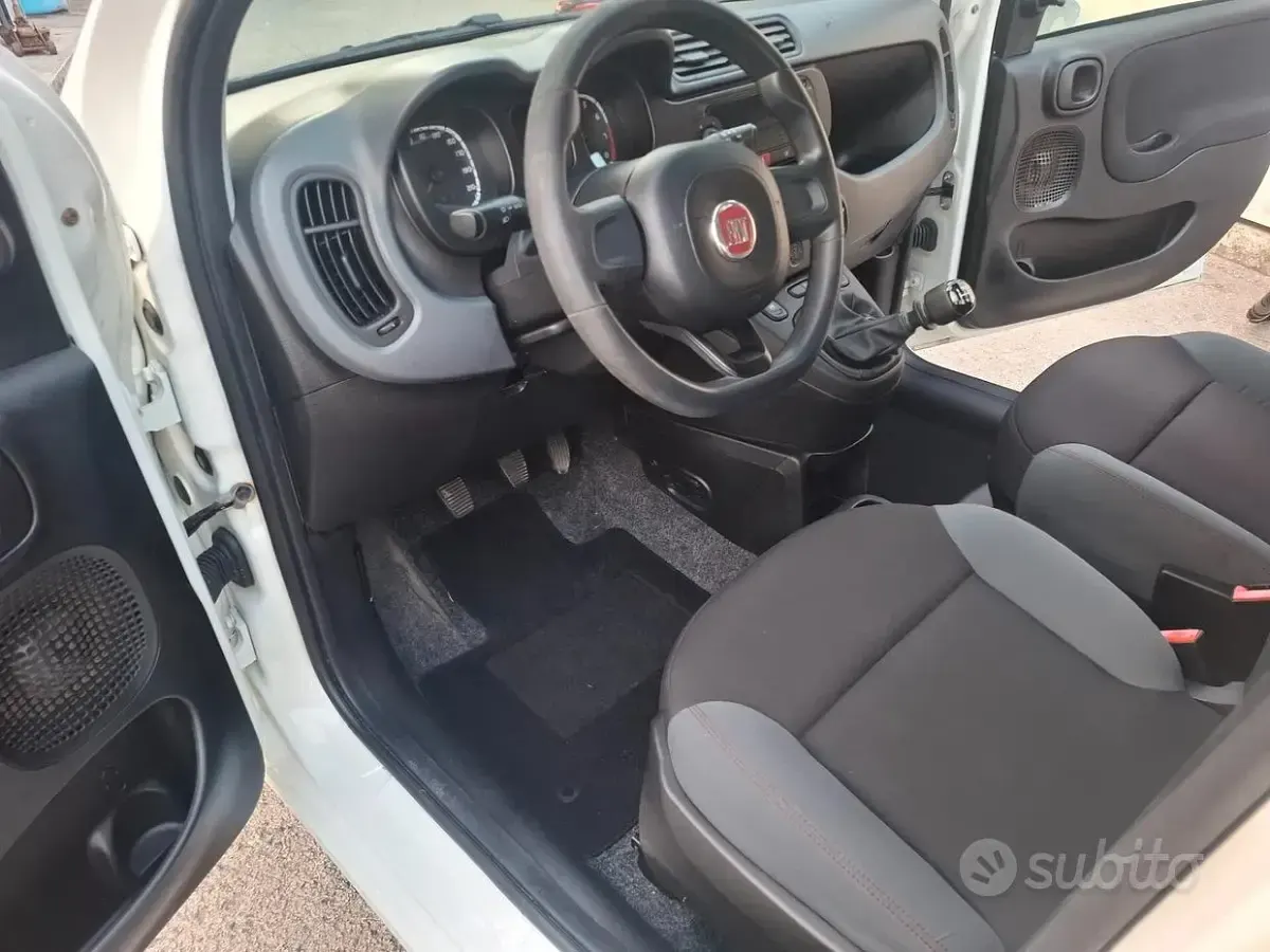 Usata Fiat Panda Easy 69 CV (50 kW) 2019 Bianco Utilitaria