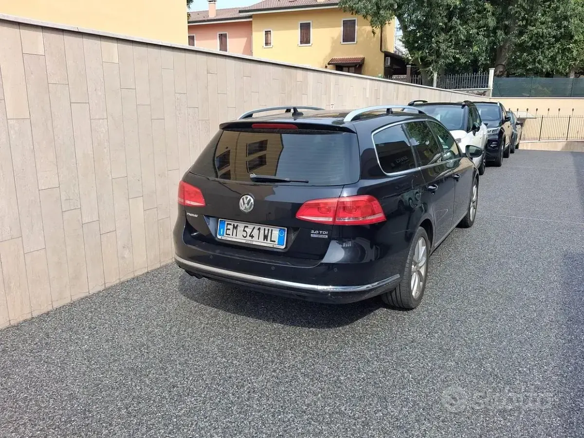 Usata VW Passat Highline 140 CV (102 kW) 2012 Nero Station wagon