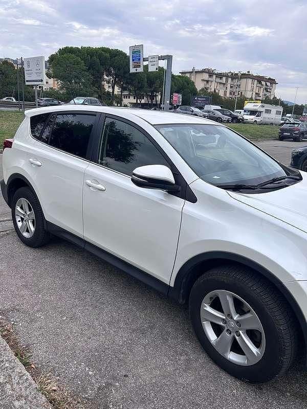 Usata Toyota RAV4 Active 124 CV (91 kW) 2013 Bianco SUV