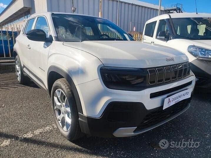 Usata Jeep Avenger Altitude 101 CV (74 kW) 2024 Bianco SUV
