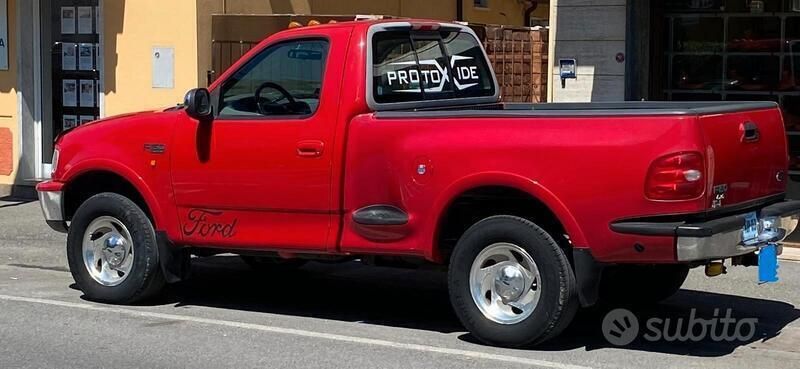 Rosso Usata 1998 Ford F-150 Pick-up | 11.900 € - Immagine 1/4