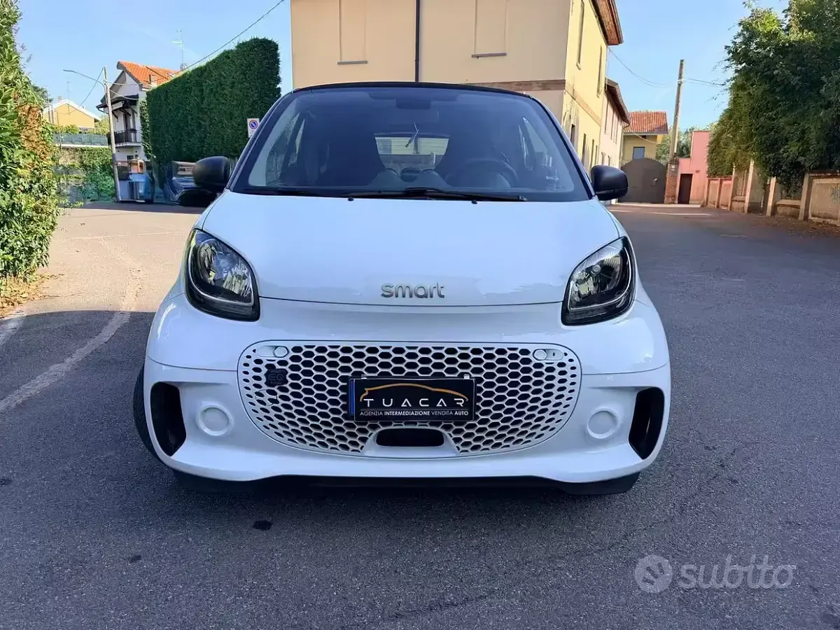 Usata Smart ForTwo Electric Drive Edition #1 60 kW (82 CV) 2021 Bianco Berlina