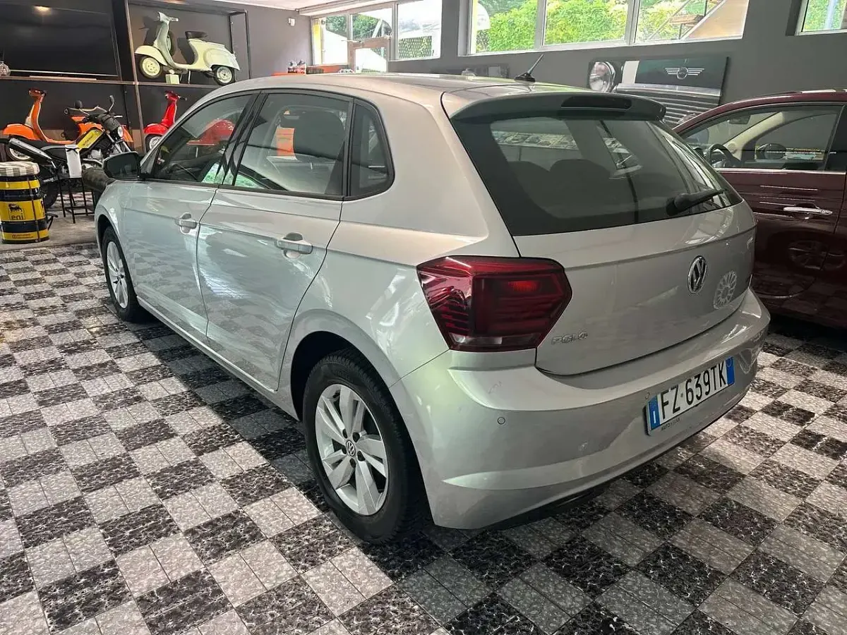 Usata VW Polo Comfortline 95 CV (69 kW) 2020 Argento Utilitaria