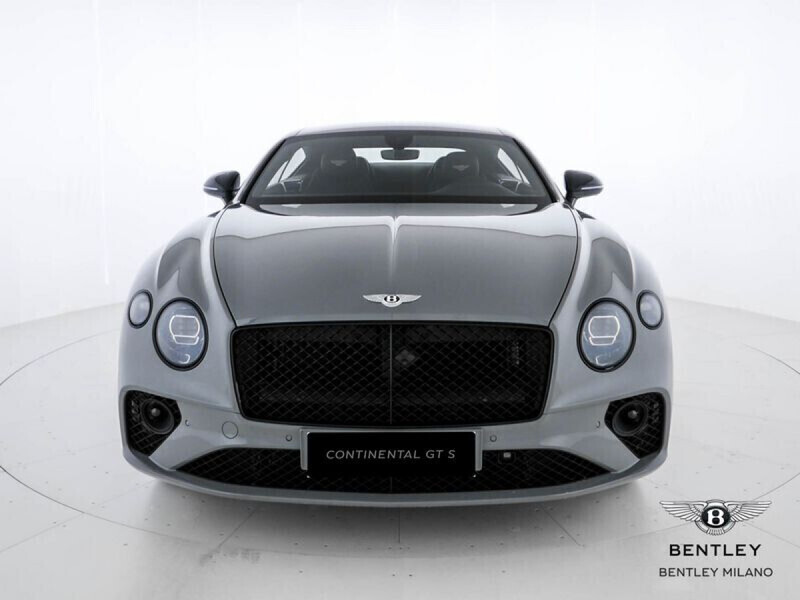 Usato 2024 Bentley Continental 4.0 Benzin 549 CV (314.900 €)