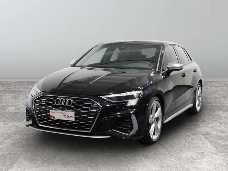 Nero mythos metallizzato Usata 2022 Audi A3 Comfort Tre volumi | 39.900 € (Buon prezzo) - Immagine 1/4