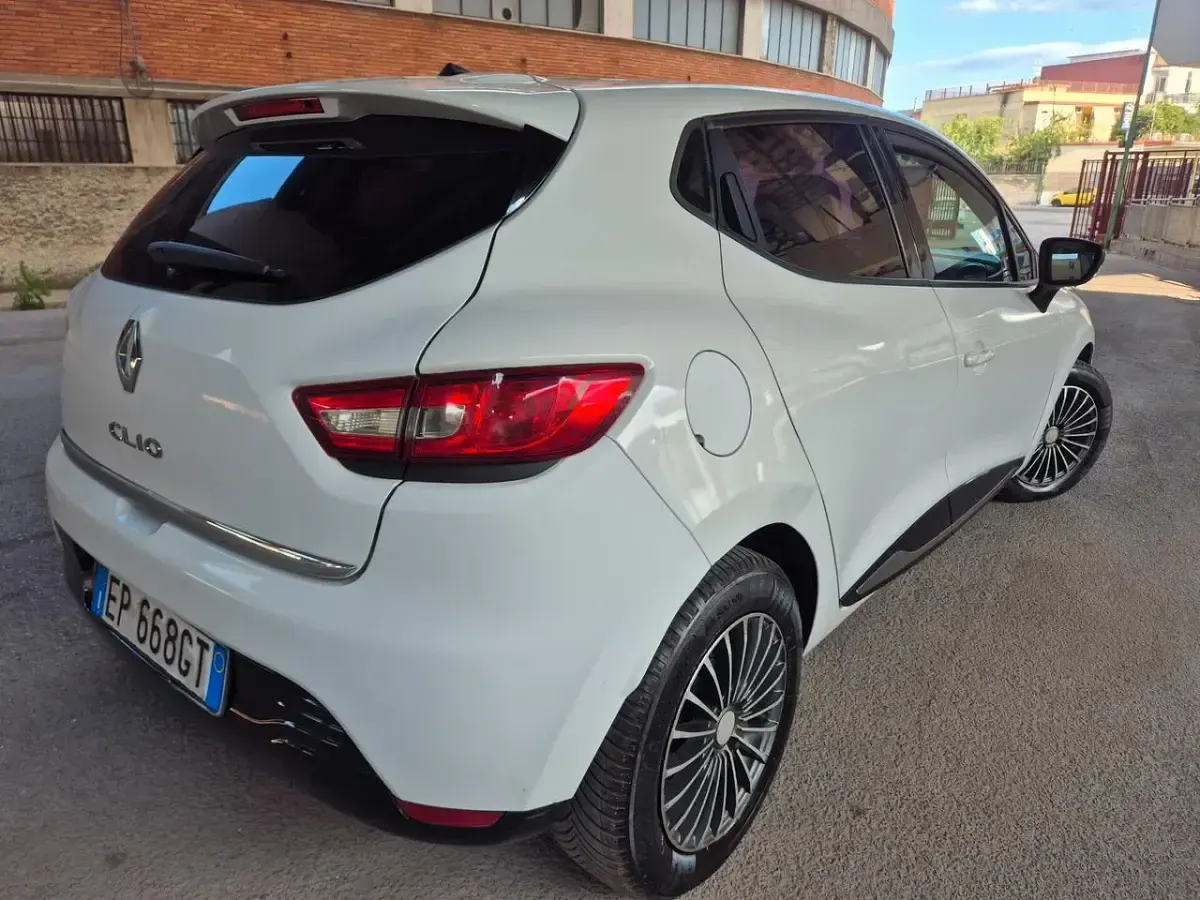 Usata Renault Clio IV 72 CV (52 kW) 2014 Bianco Berlina
