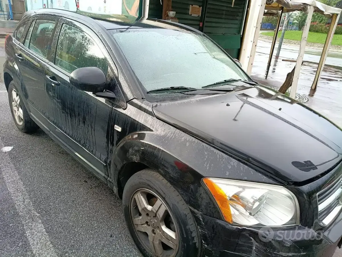 Usata Dodge Caliber 150 CV (110 kW) 2008 Nero Utilitaria