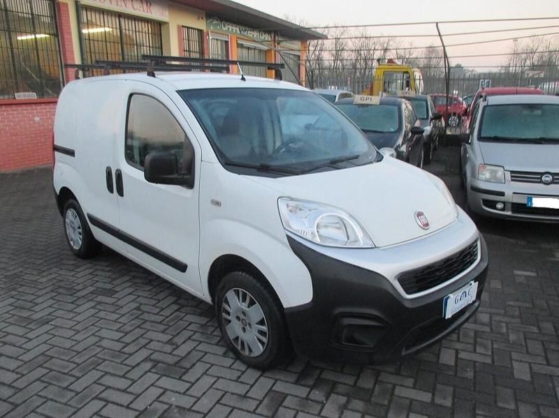 Usata Fiat Fiorino 80 CV (58 kW) 2018 Bianco Monovolume