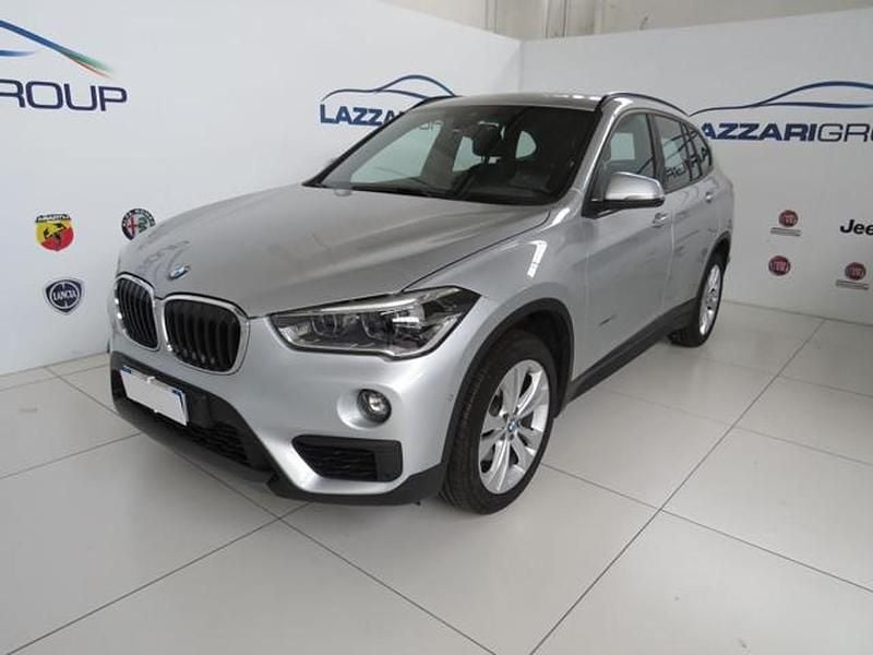 Grigio Usata 2018 BMW X1 Comfort Edition SUV | 17.900 € (Buon prezzo) - Immagine 1/2