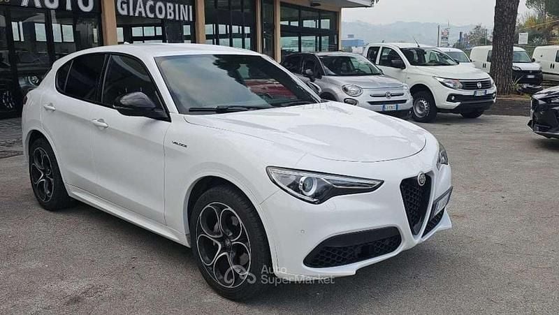 Bianco Usata 2022 Alfa Romeo Stelvio Veloce SUV | 35.900 € (Buon prezzo) - Immagine 1/3