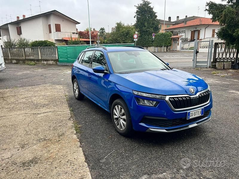 Blu Usata 2022 Skoda Kamiq SUV | 12.900 € - Immagine 1/4