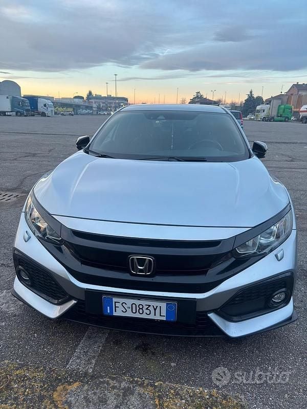 Usata Honda Civic Dynamic 2019 Grigio Berlina